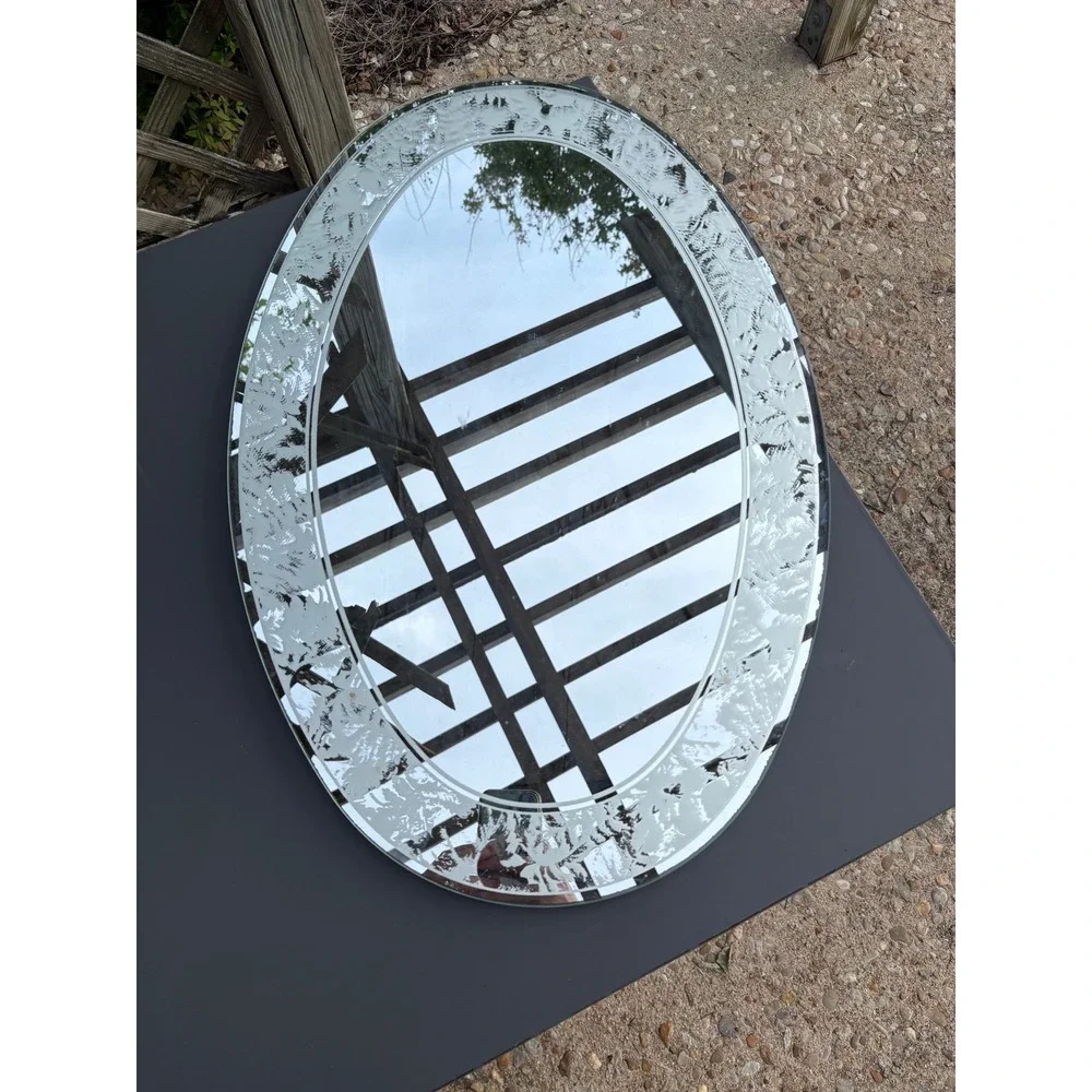 N/A oval wall